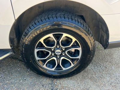 2022 Ford Expedition Max XLT