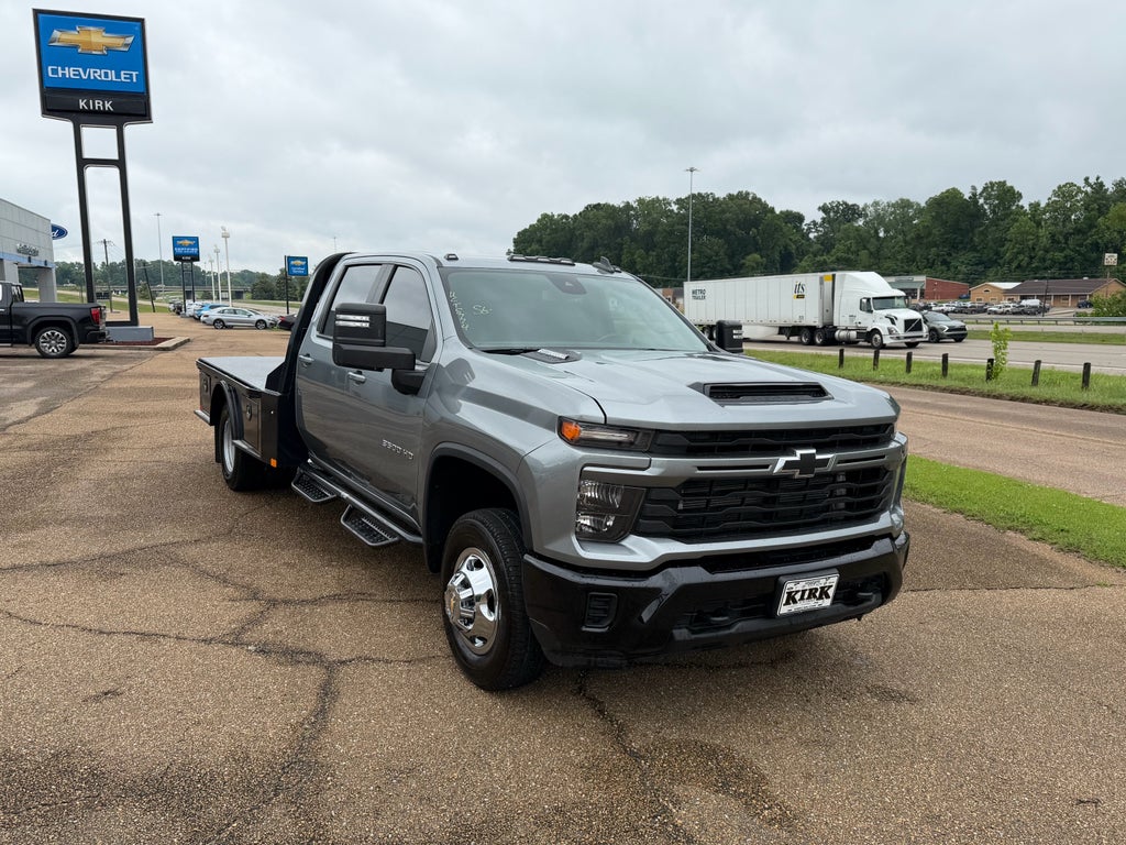 2024 Chevrolet Silverado 3500 HD Chassis Cab LT