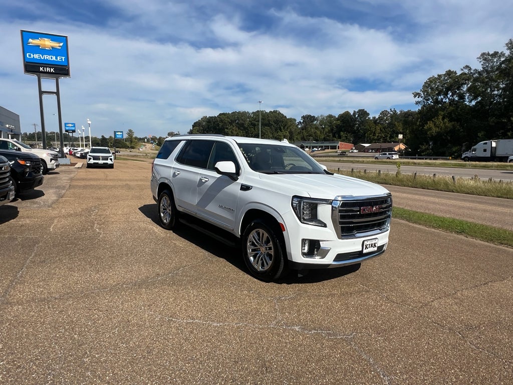 2023 GMC Yukon SLT