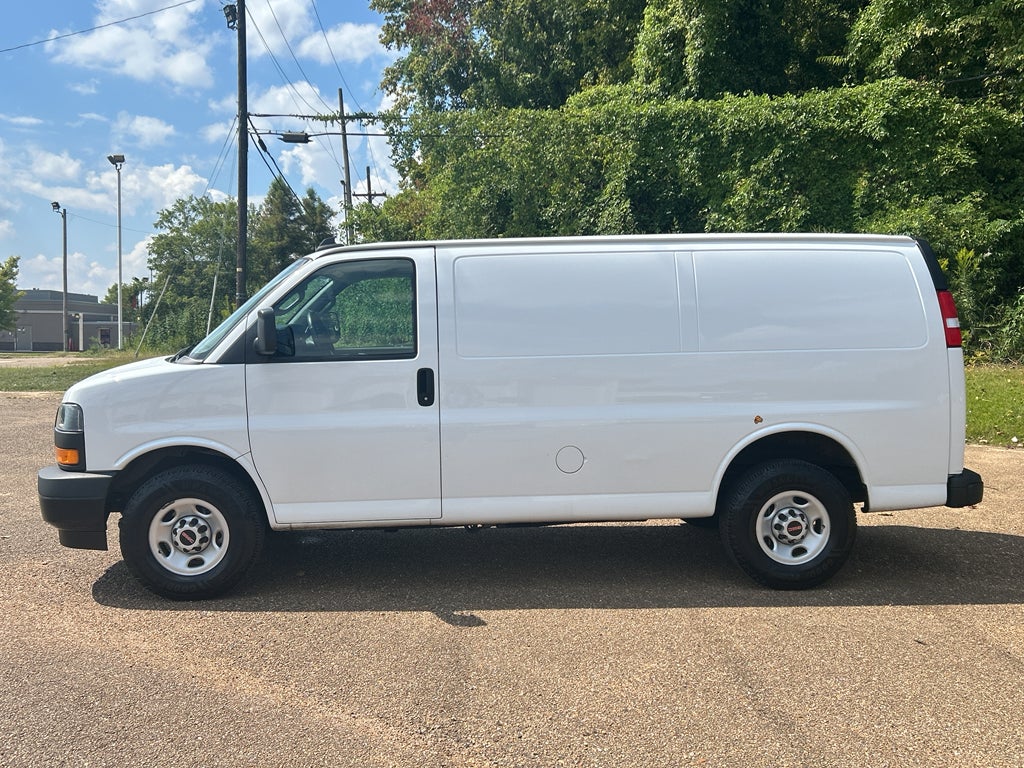 2023 GMC Savana Cargo 2500 Work Van