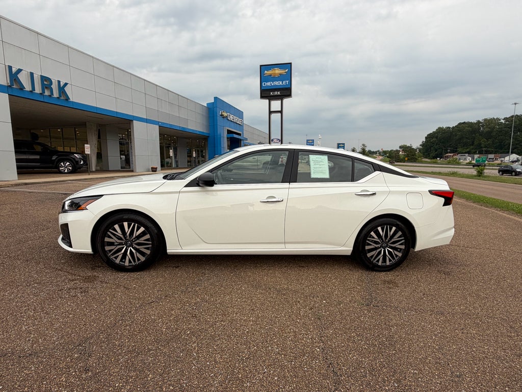 2025 Nissan Altima SV