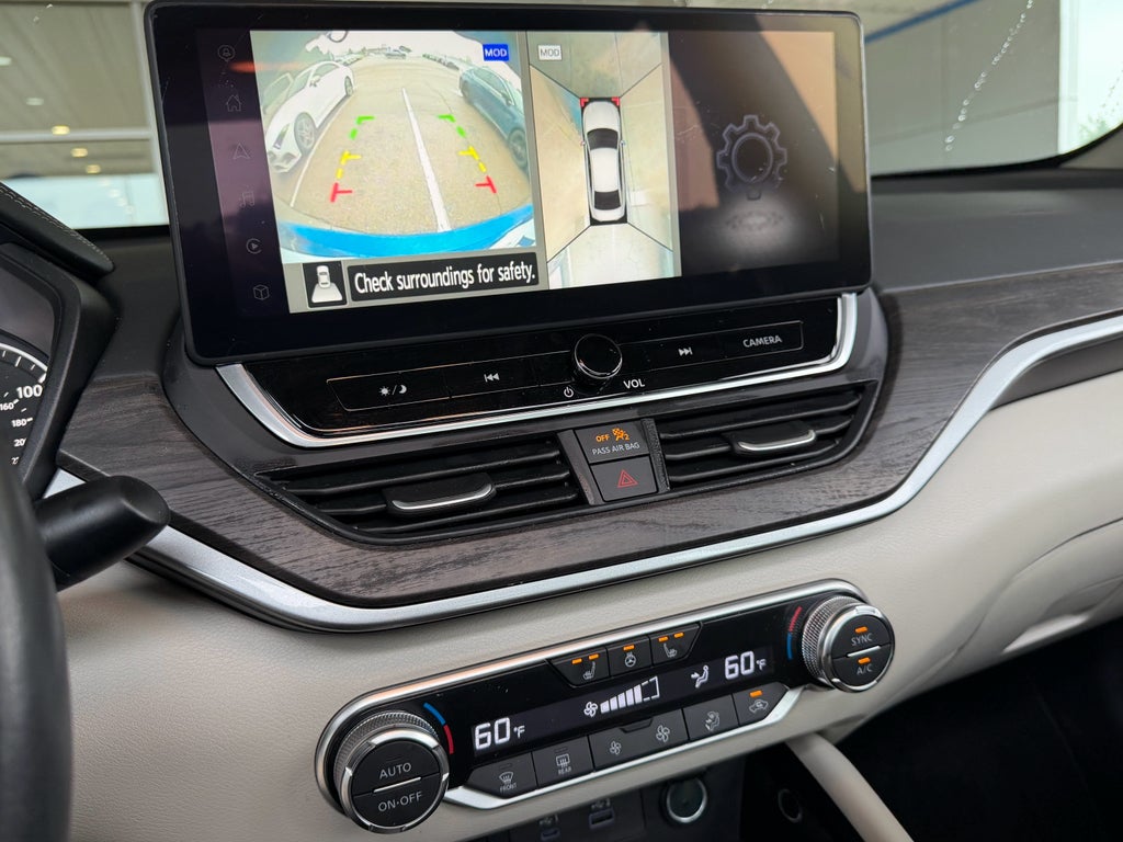 2025 Nissan Altima SL