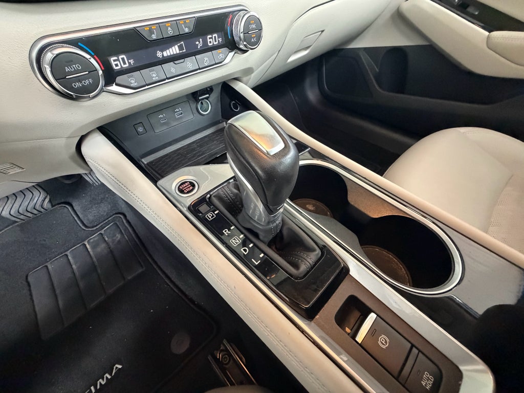 2025 Nissan Altima SL