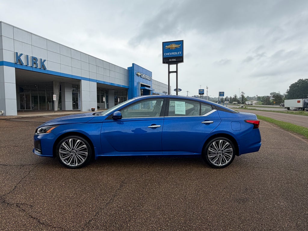 2025 Nissan Altima SL