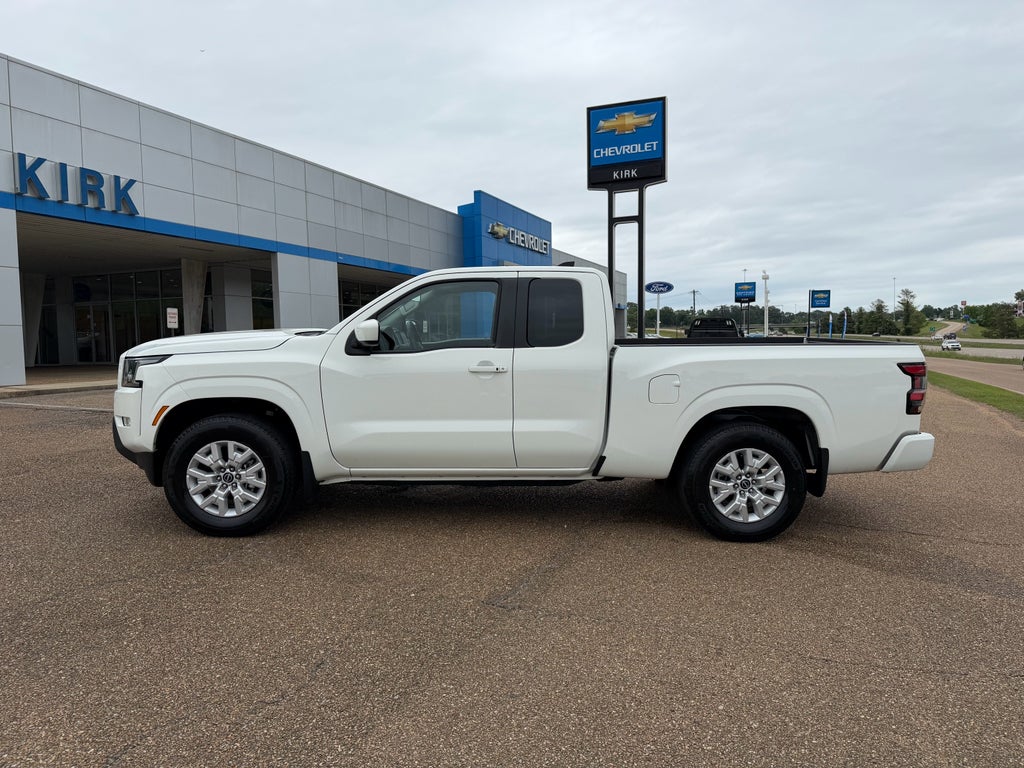2024 Nissan Frontier SV