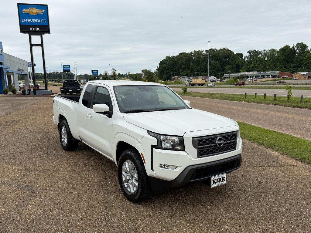 2024 Nissan Frontier SV