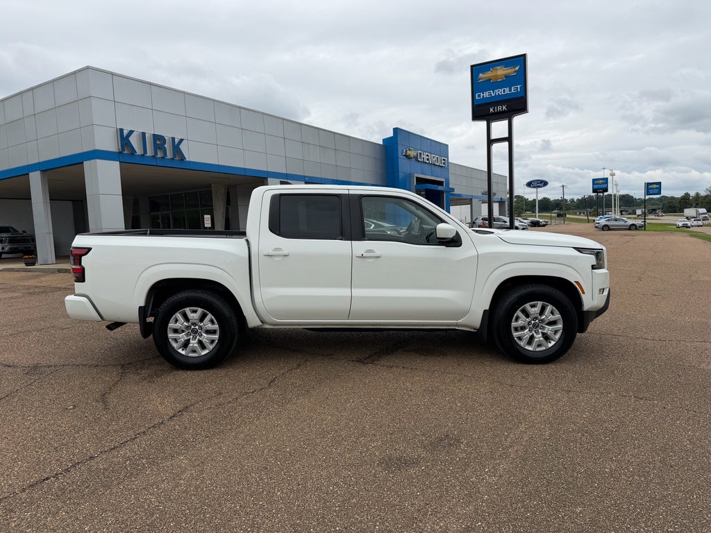 2024 Nissan Frontier SV