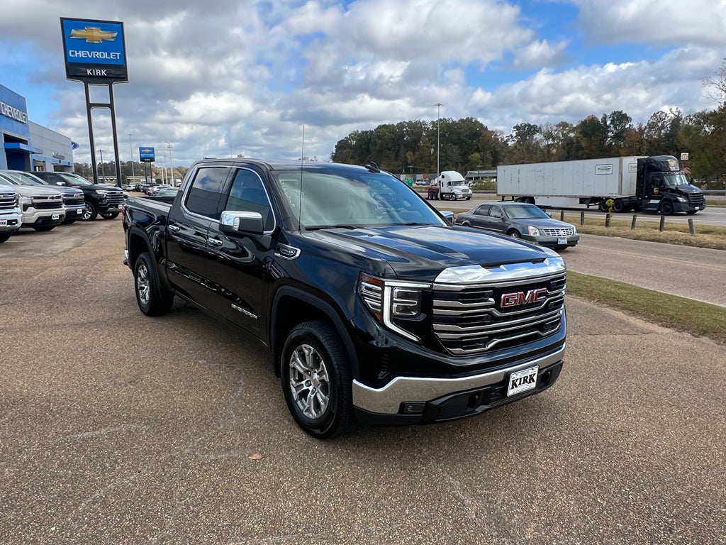 2024 GMC Sierra 1500 SLT