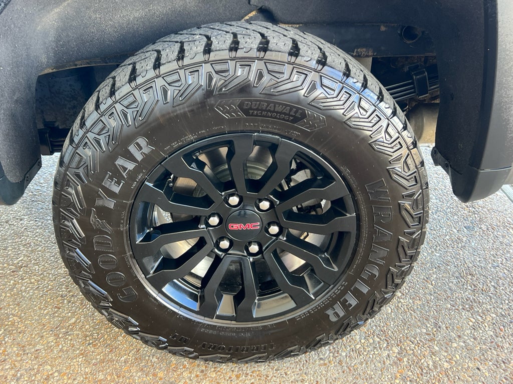 2023 GMC Sierra 1500 AT4X