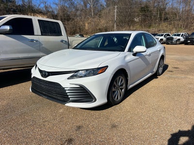 2022 Toyota Camry LE