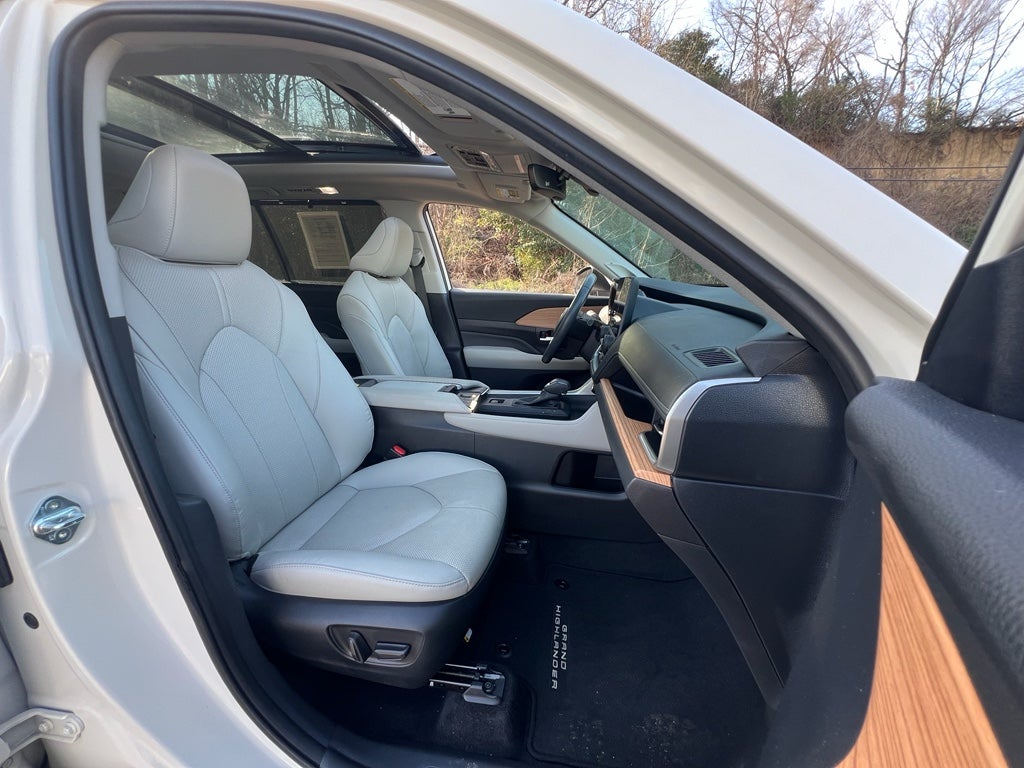 2024 Toyota Grand Highlander Hybrid XLE