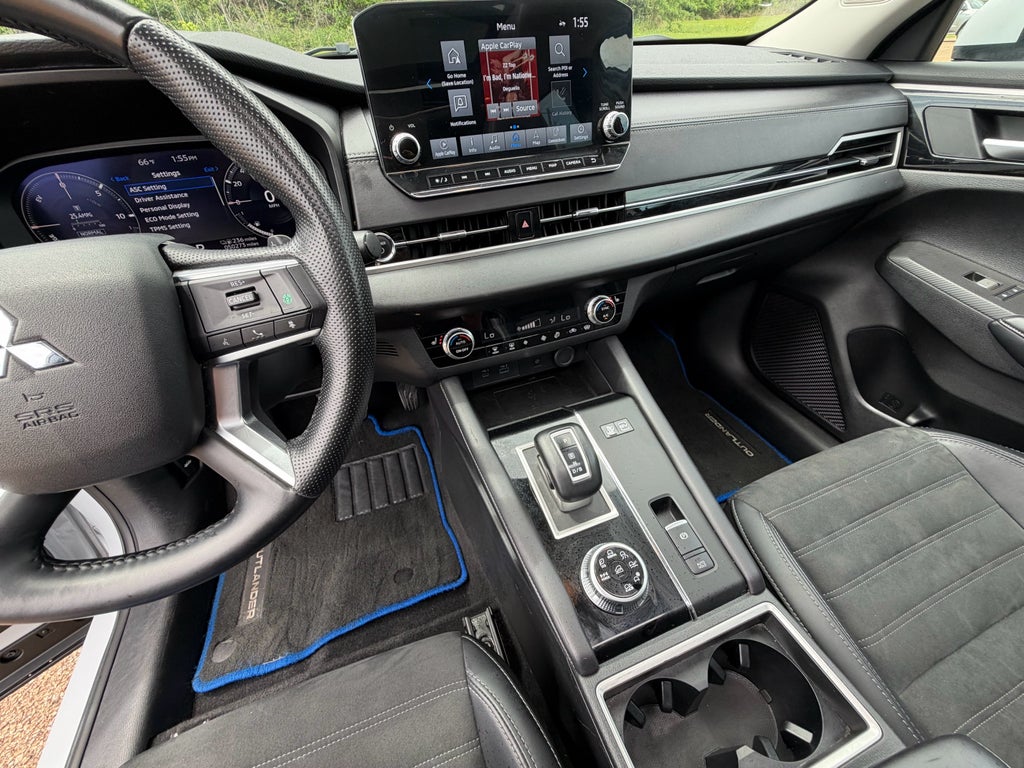 2024 Mitsubishi Outlander Plug-In Hybrid SE