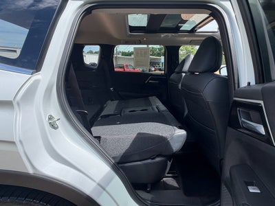 2024 Mitsubishi Outlander Plug-In Hybrid SE