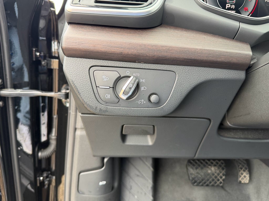 2024 Audi Q5 S line Premium Plus
