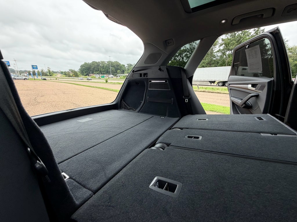 2024 Audi Q5 S line Premium Plus