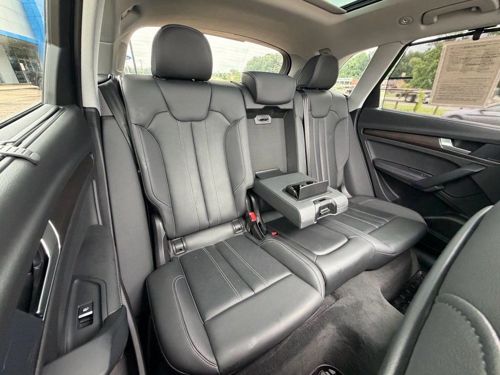 2024 Audi Q5 S line Premium Plus