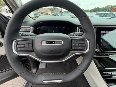 2023 Jeep Wagoneer Series III