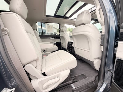 2023 Jeep Wagoneer Series III