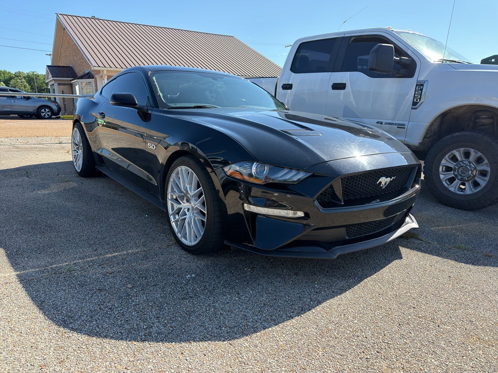 2018 Ford Mustang GT Coupe Premium's photo
