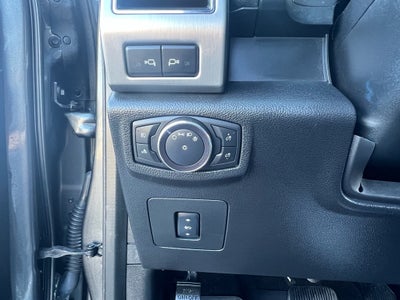 2017 Ford F-150 Platinum