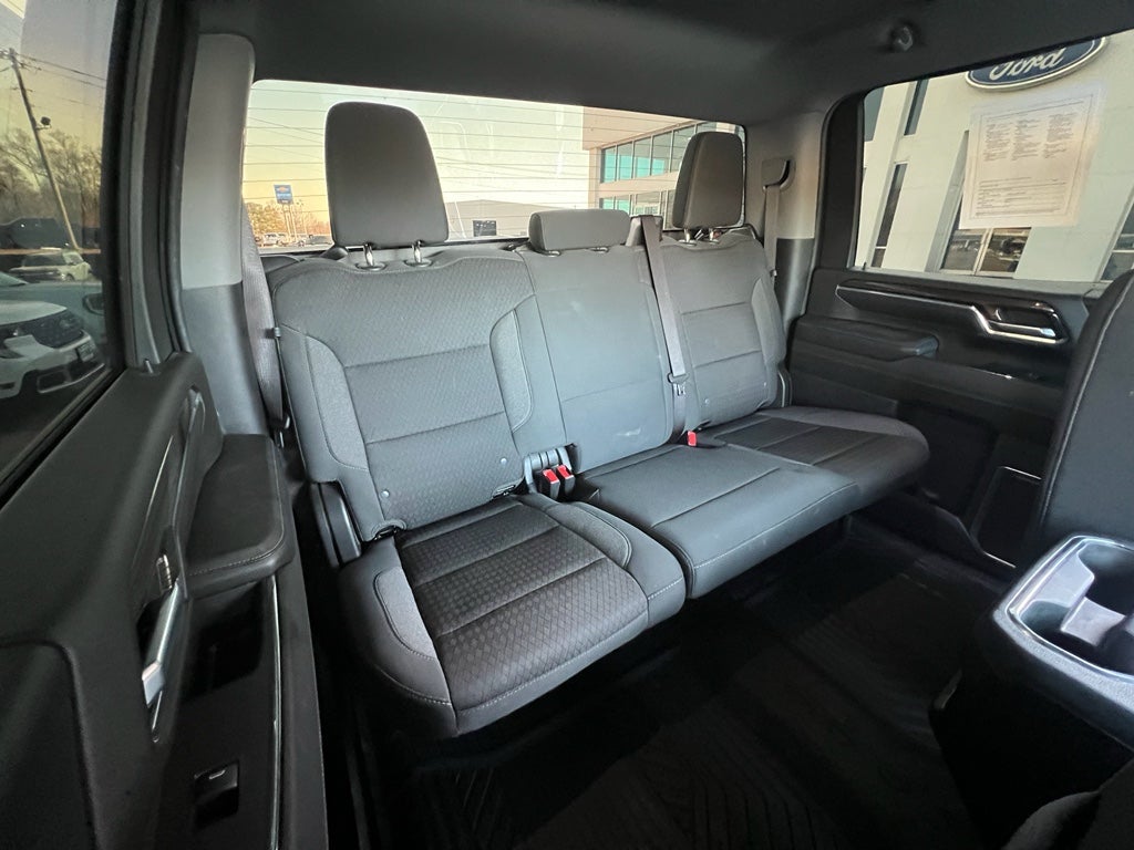 2024 Chevrolet Silverado LT