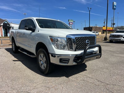 2018 Nissan Titan SV