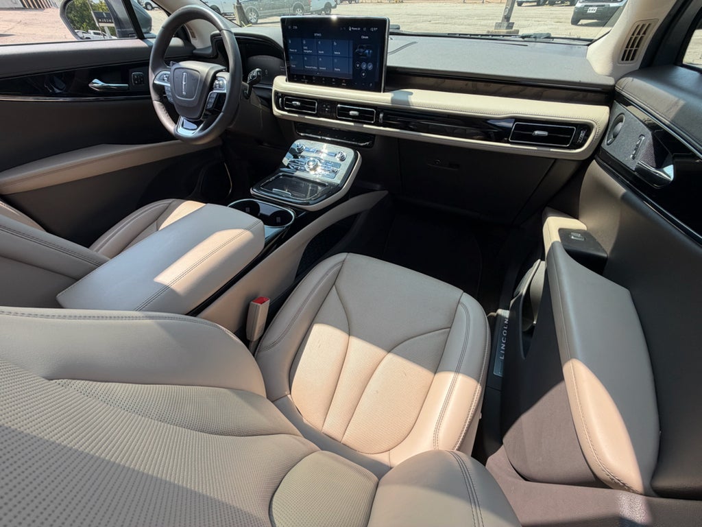 2023 Lincoln Nautilus Reserve