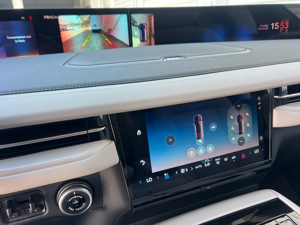 2026 Lincoln Navigator Premiere
