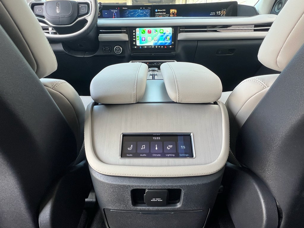 2026 Lincoln Navigator Premiere