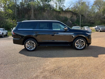 2026 Lincoln Navigator Premiere