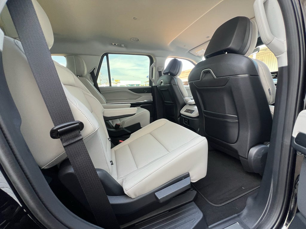 2026 Lincoln Navigator Premiere
