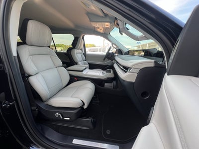 2026 Lincoln Navigator Premiere