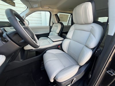 2026 Lincoln Navigator Premiere