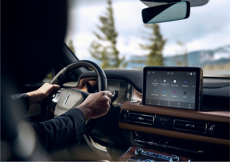 The center touch screen in a 2023 Lincoln Aviator® SUV is shown | Kirk Brothers Lincoln of Vicksburg in Vicksburg MS