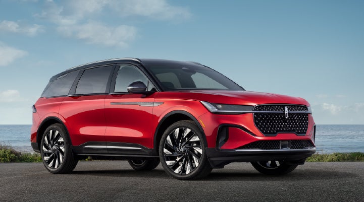 A 2025 Lincoln Nautilus® Reserve model is shown with the stylish available Jet Appearance Package. | Kirk Brothers Lincoln of Vicksburg in Vicksburg MS