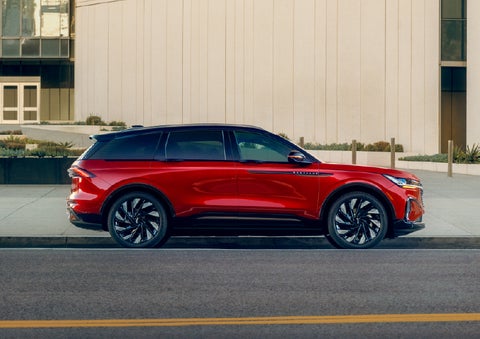 2025 Lincoln Nautilus® SUV with the available Jet Appearance Package and Hybrid transmission. | Kirk Brothers Lincoln of Vicksburg in Vicksburg MS
