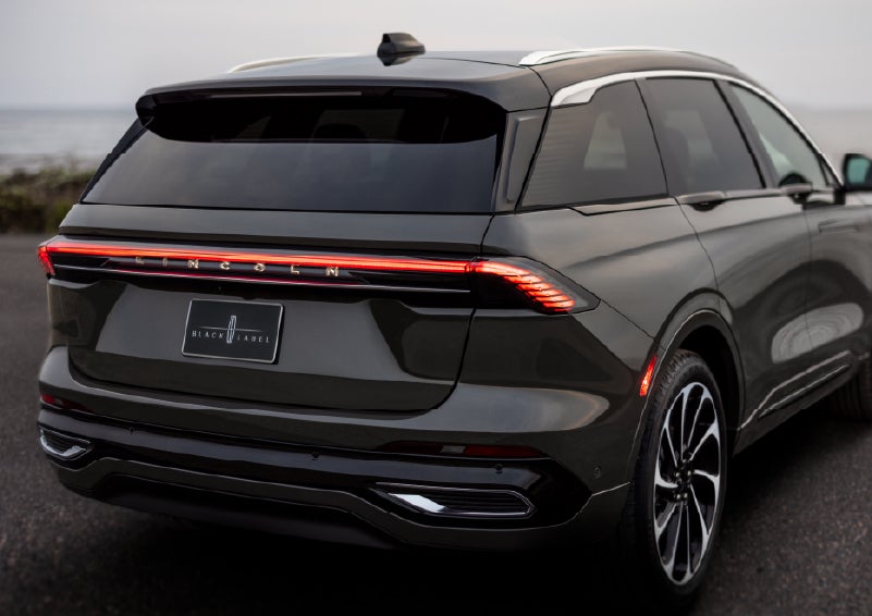The rear of a 2026 Lincoln Black Label™ Nautilus® SUV displays full LED rear lighting. | Kirk Brothers Lincoln of Vicksburg in Vicksburg MS