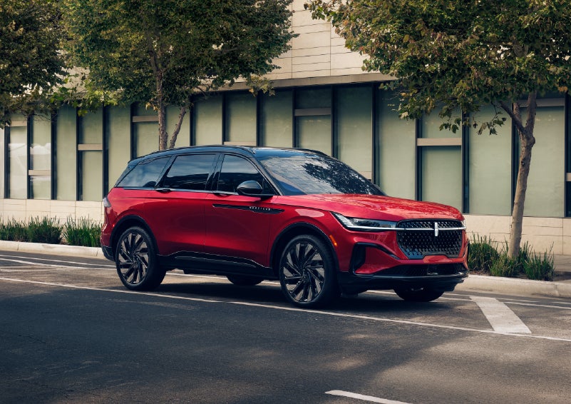 2026 Lincoln Nautilus® SUV with the available Jet Appearance Package and Hybrid transmission. | Kirk Brothers Lincoln of Vicksburg in Vicksburg MS
